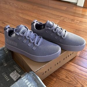 NO BULL Women’s Rec Trainers. Dusty Purple. Size 7.